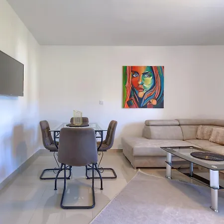 Lejlighed Amra 4 By Interhome