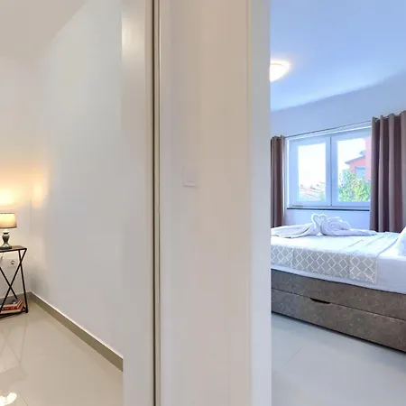 Amra-4 By Interhome * Porec