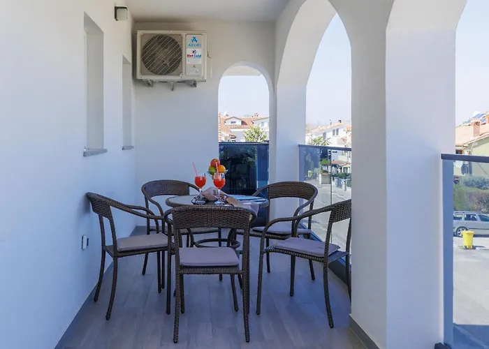 Amra 4 By Interhome *