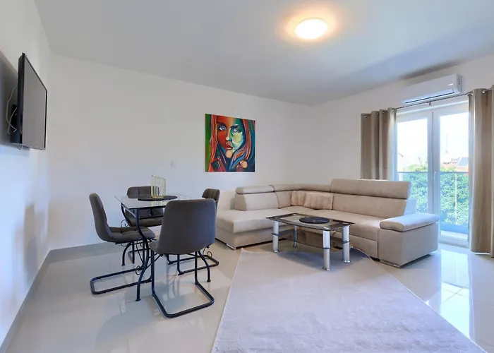 Amra 4 By Interhome * Poreč