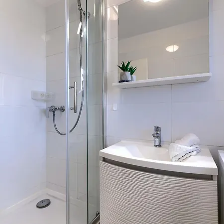 Апартаменты Amra 4 By Interhome *