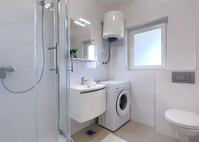 Amra 4 By Interhome *