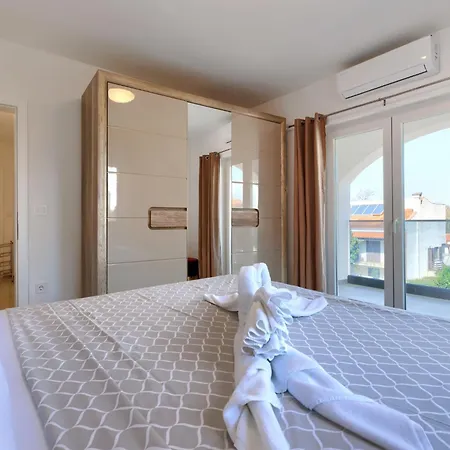 Amra 4 By Interhome